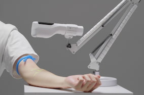 How Vein Finders Improve Venipuncture for Pediatric and Elderly Patients？